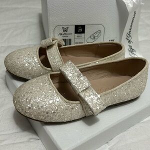 Age of innocence girls shoes size 29